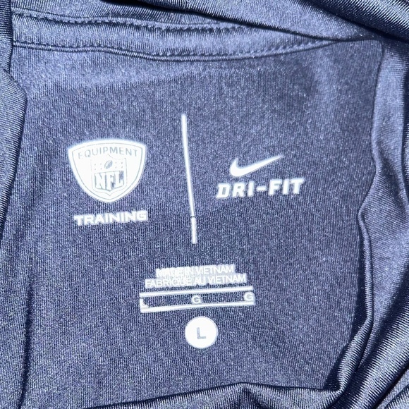 Nike Men's Dri-Fit (NFL Chicago Bears) Long-Sleeve Compression T-Shirt in Blue - Picture 5 of 6